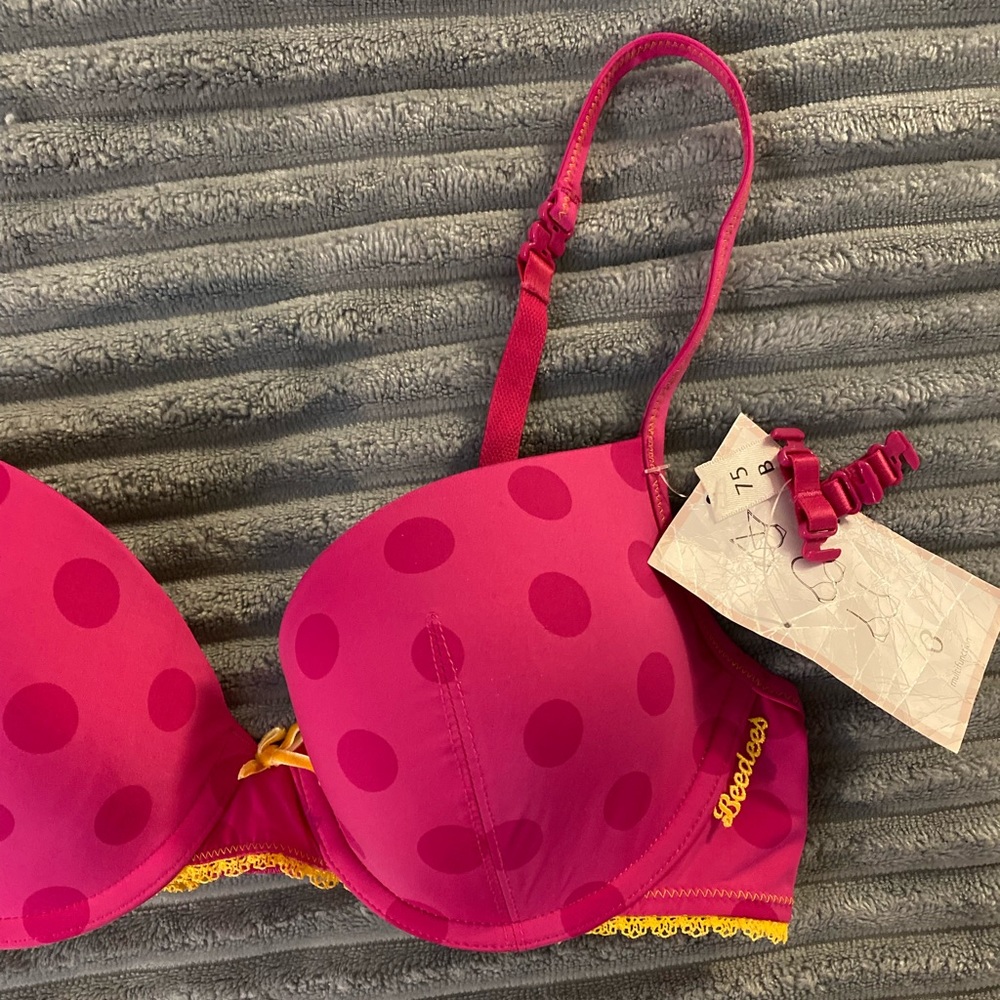 New bra - Picture 2 of 6